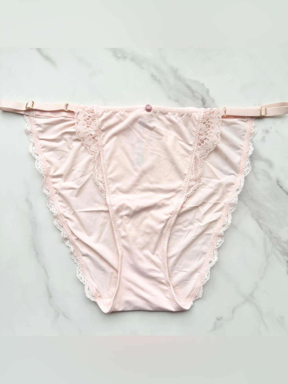 NWT VICTORIA’S SECRET DREAM ANGELS LACE-TRIM ADJUSTABLE STRING BIKINI PANTY PURE